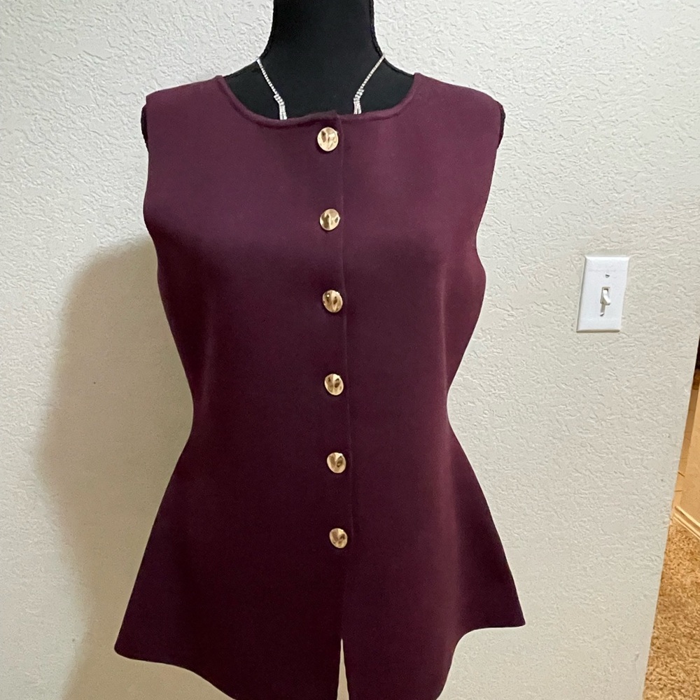 Elegant Burgundy Sleeveless Top